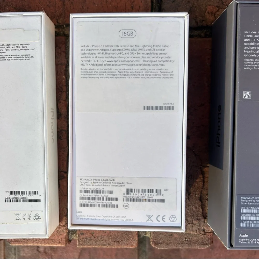 APPLE AIR PODS AND CELL PHONE EMPTY BOXES